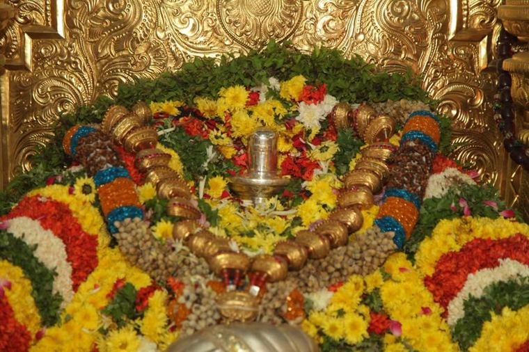 Garlands made ready