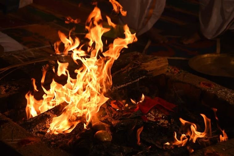 The fire at its height
