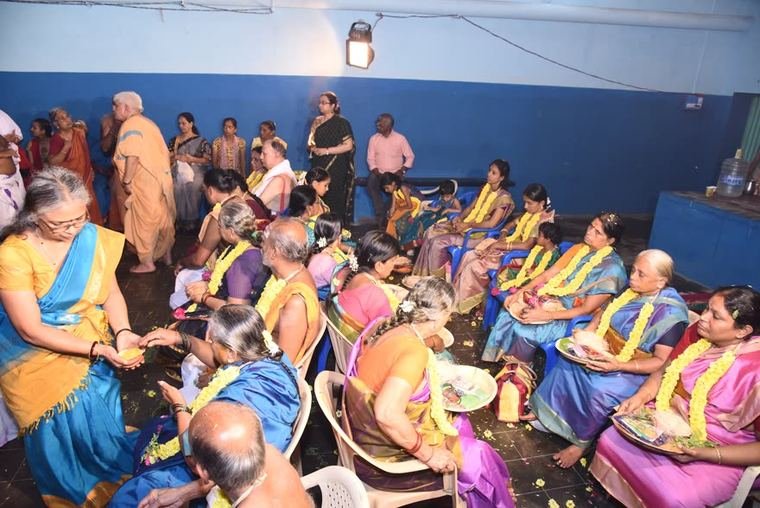 Devotees with their offerings