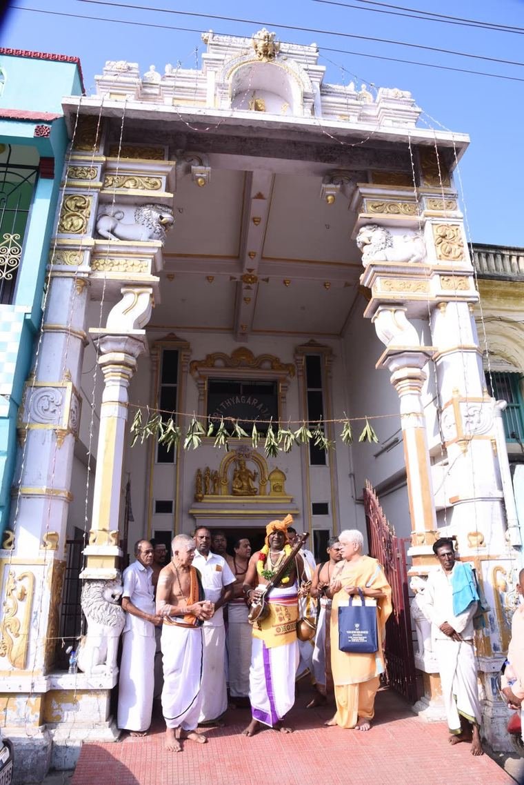 The gopuram, before the procession