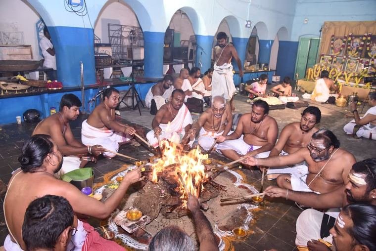 The homam, at the heart of the five days
