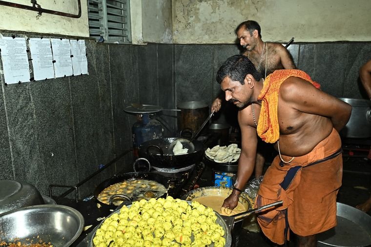Sadguru Sri Thyagabrahma Aradhana, 2024